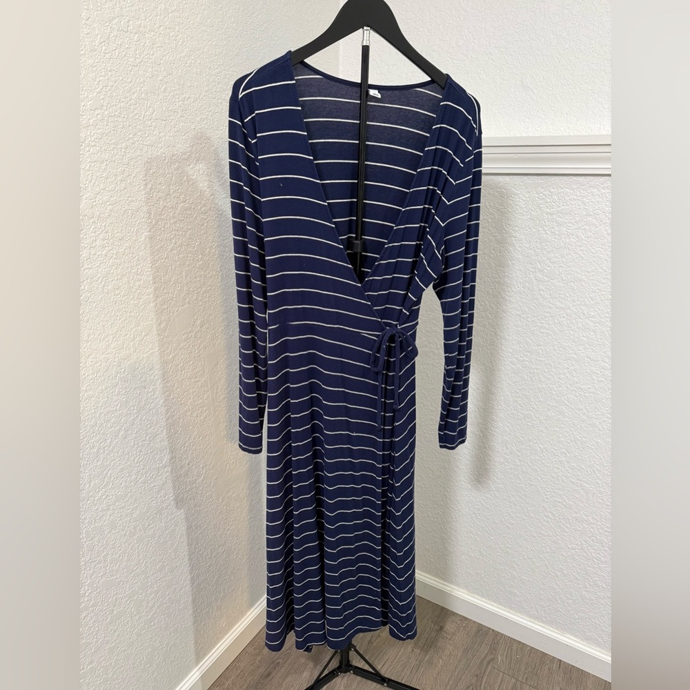 Old Navy Navy and White Striped Long Sleeve Dress